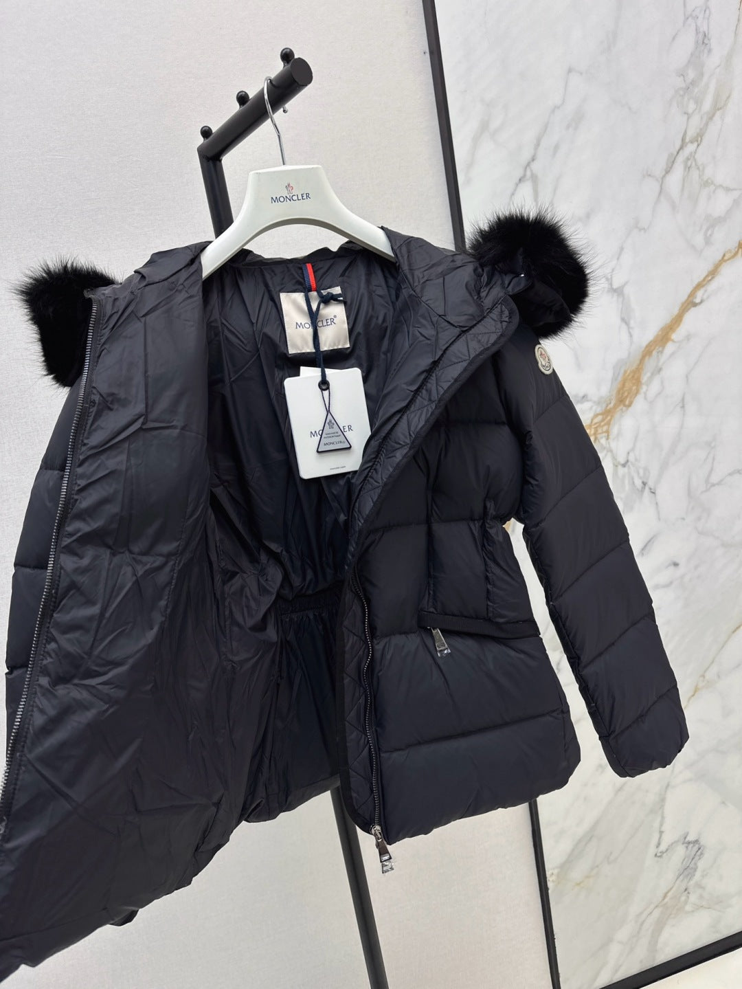 Mon 25fw down jacket