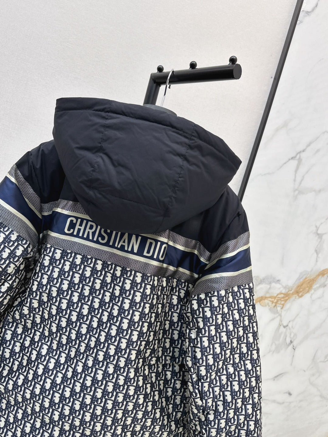D 24fw reversible down jacket