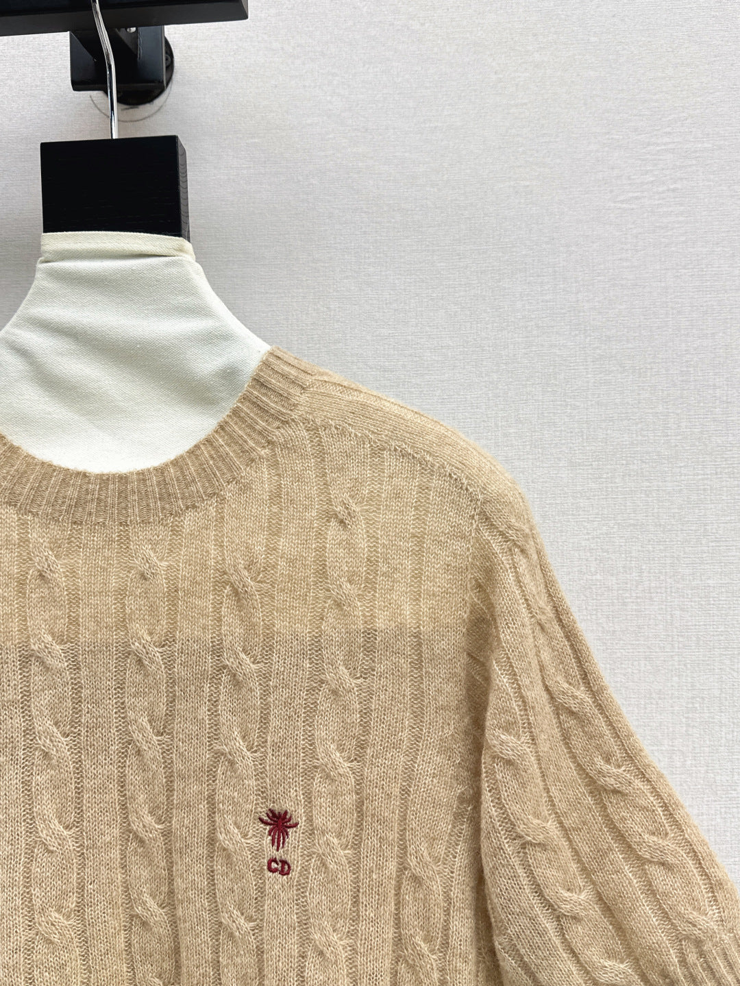 D 25fw knitted sweater