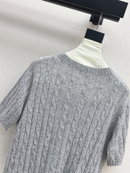 D 25fw knitted sweater