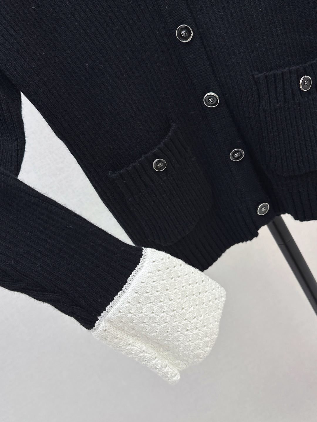 C 25fw knitted cardigan