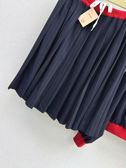 M 25fw pleated skirt