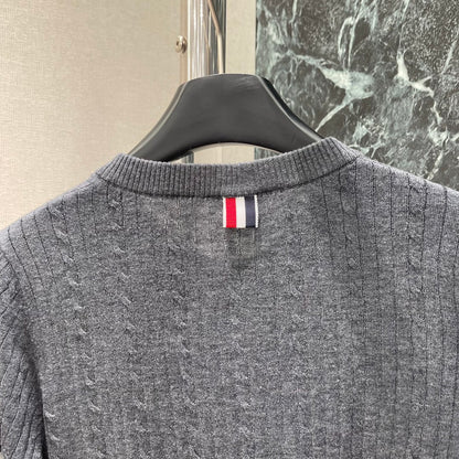 T 25fw wool knit cardigan