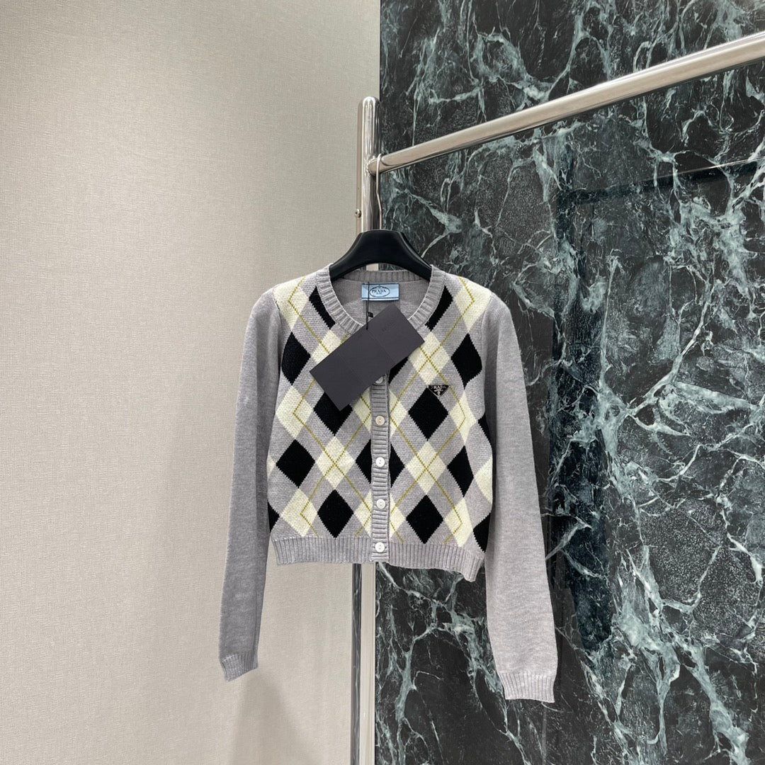 P 25fw diamond knit cardigan