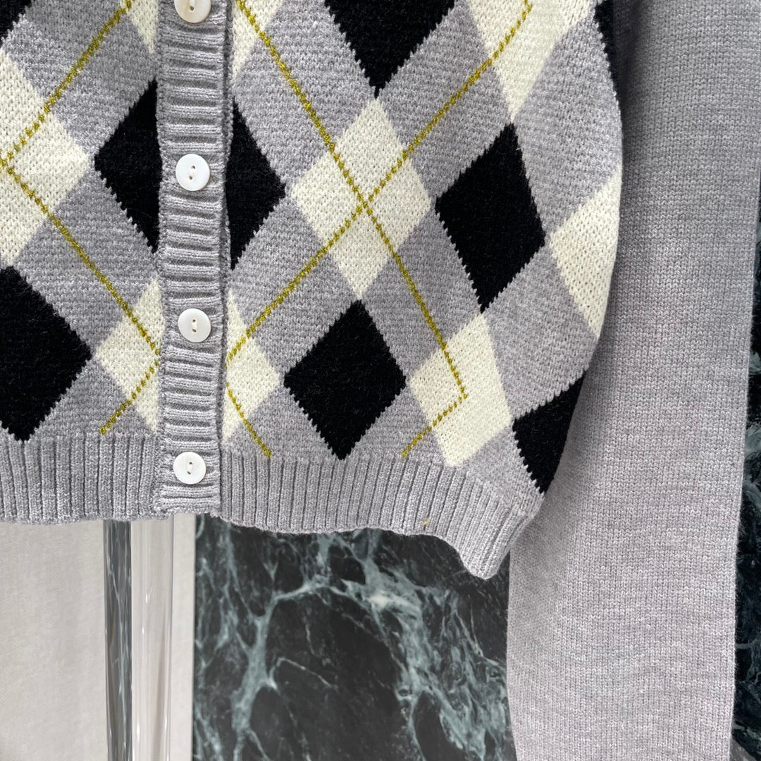 P 25fw diamond knit cardigan