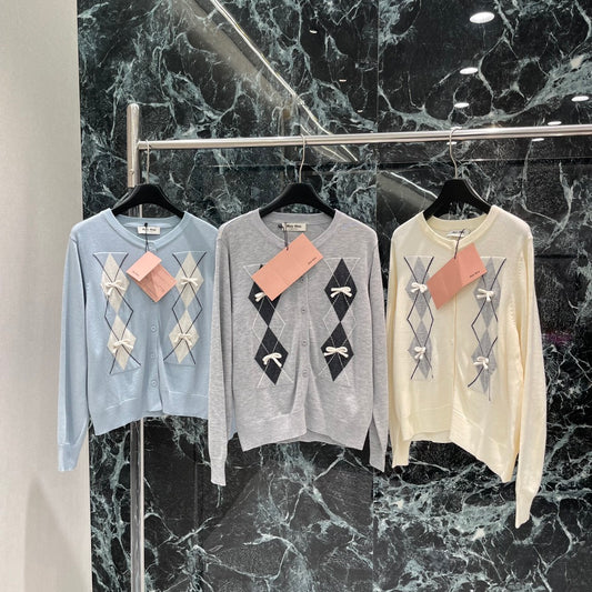 M 25fw diamond round neck knitted cardigan