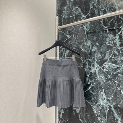 M 25fw embroidered flower pleated skirt