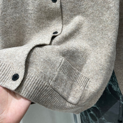M 25fw crew neck knitted cardigan