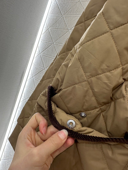 P 25 Diamond-patterned crew-neck down jacket.
