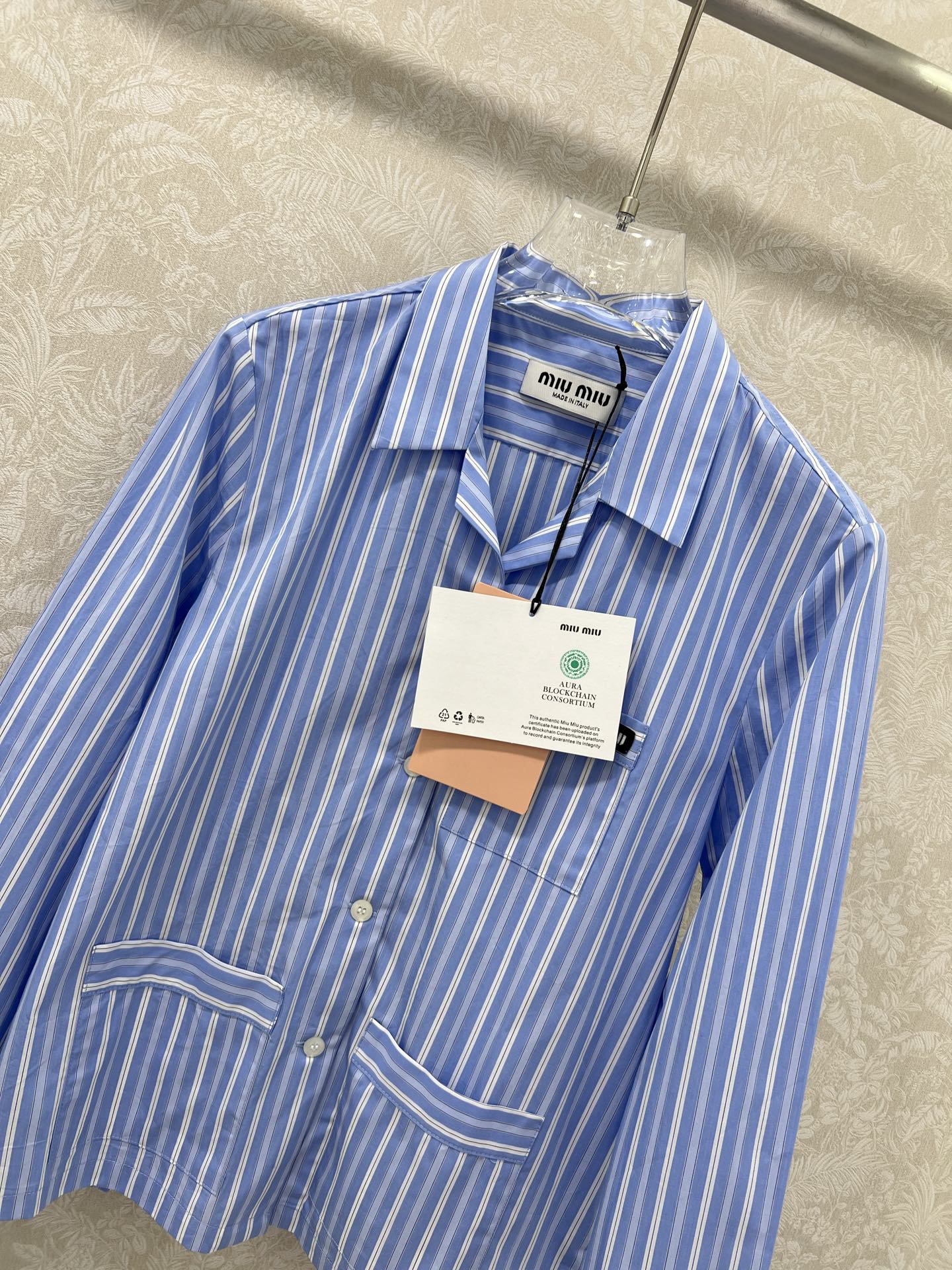 M 25 New Lapel Blue Striped Shirt
