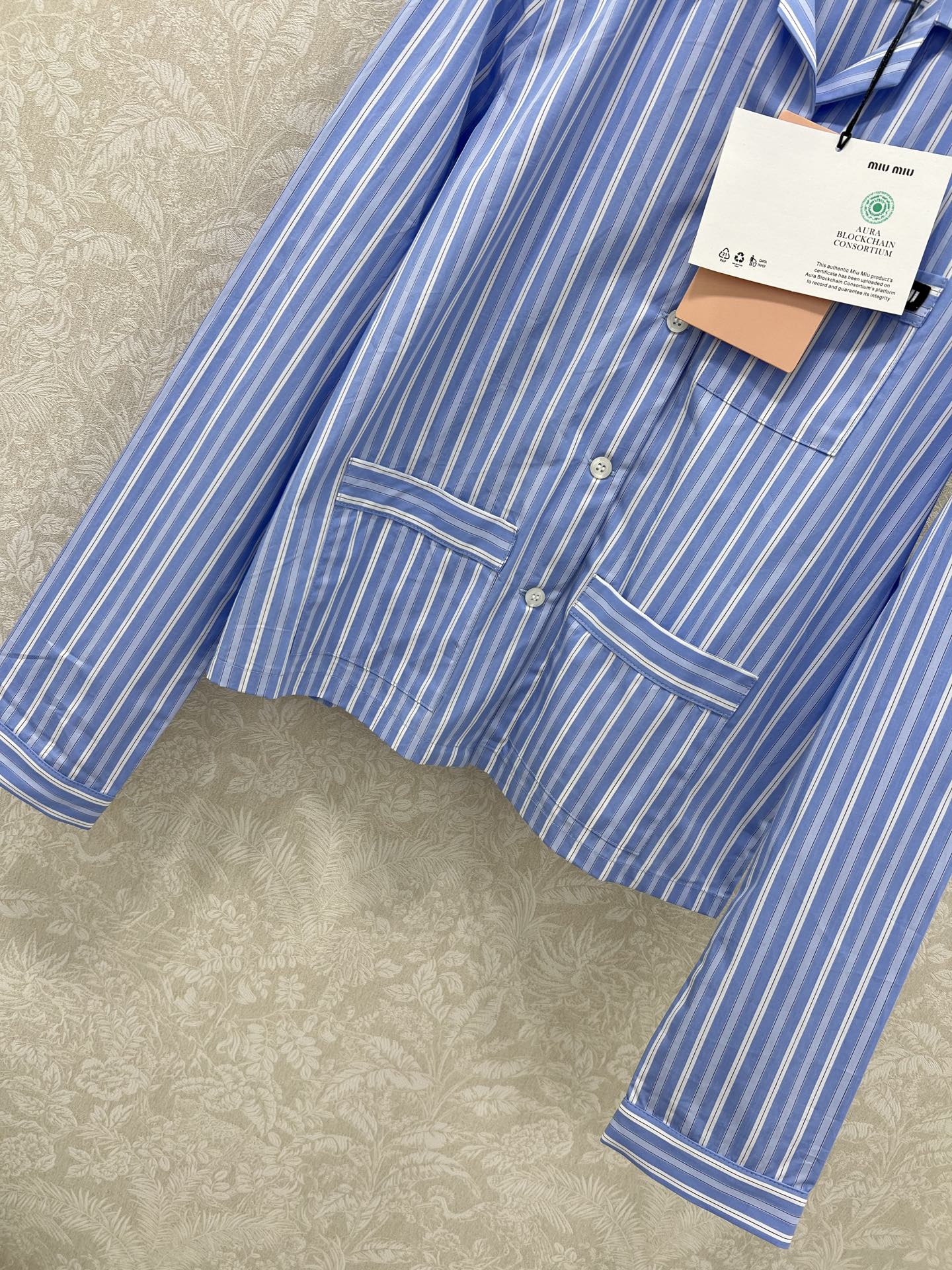 M 25 New Lapel Blue Striped Shirt