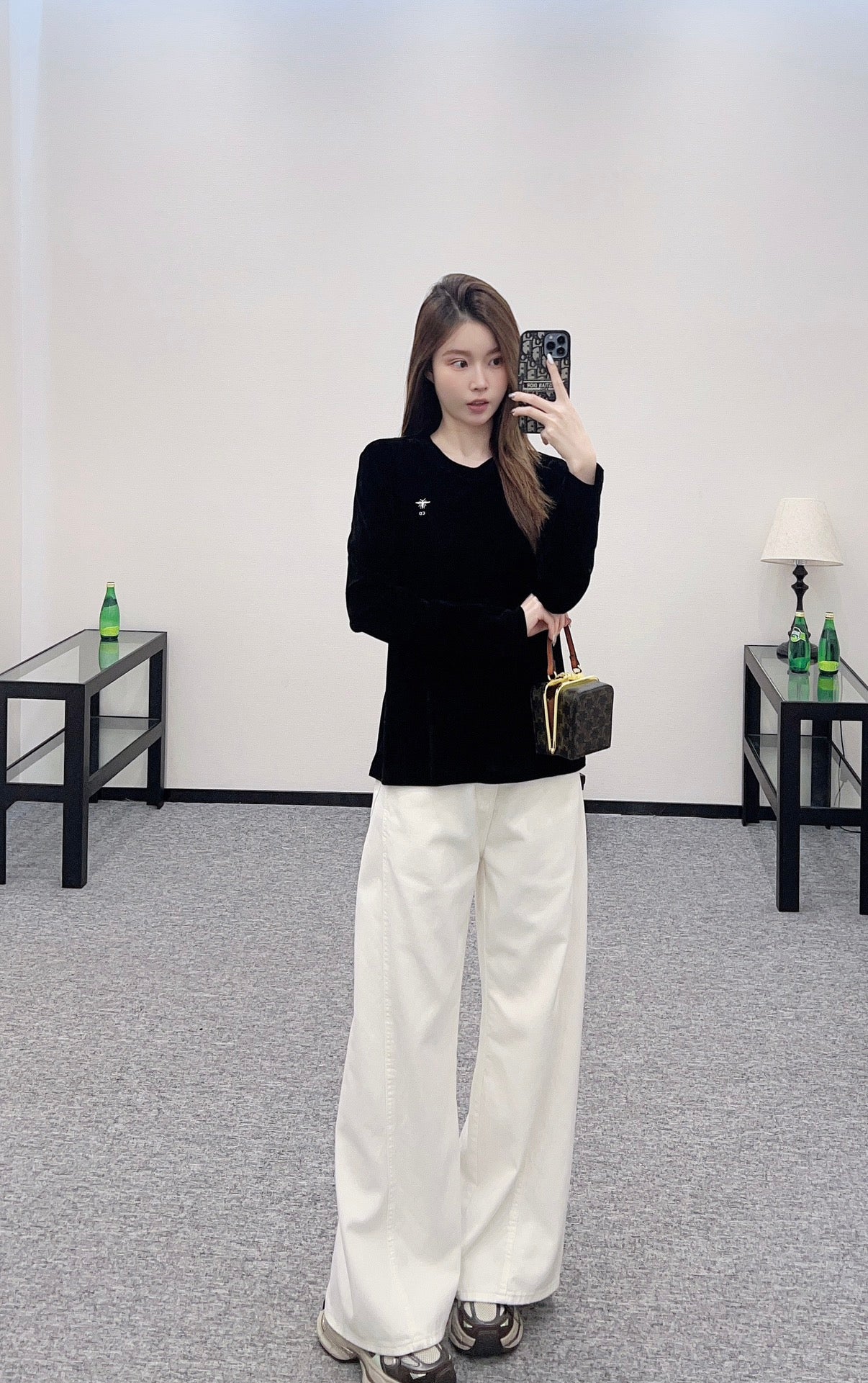 D 25 LOGO embroidered bottoming shirt