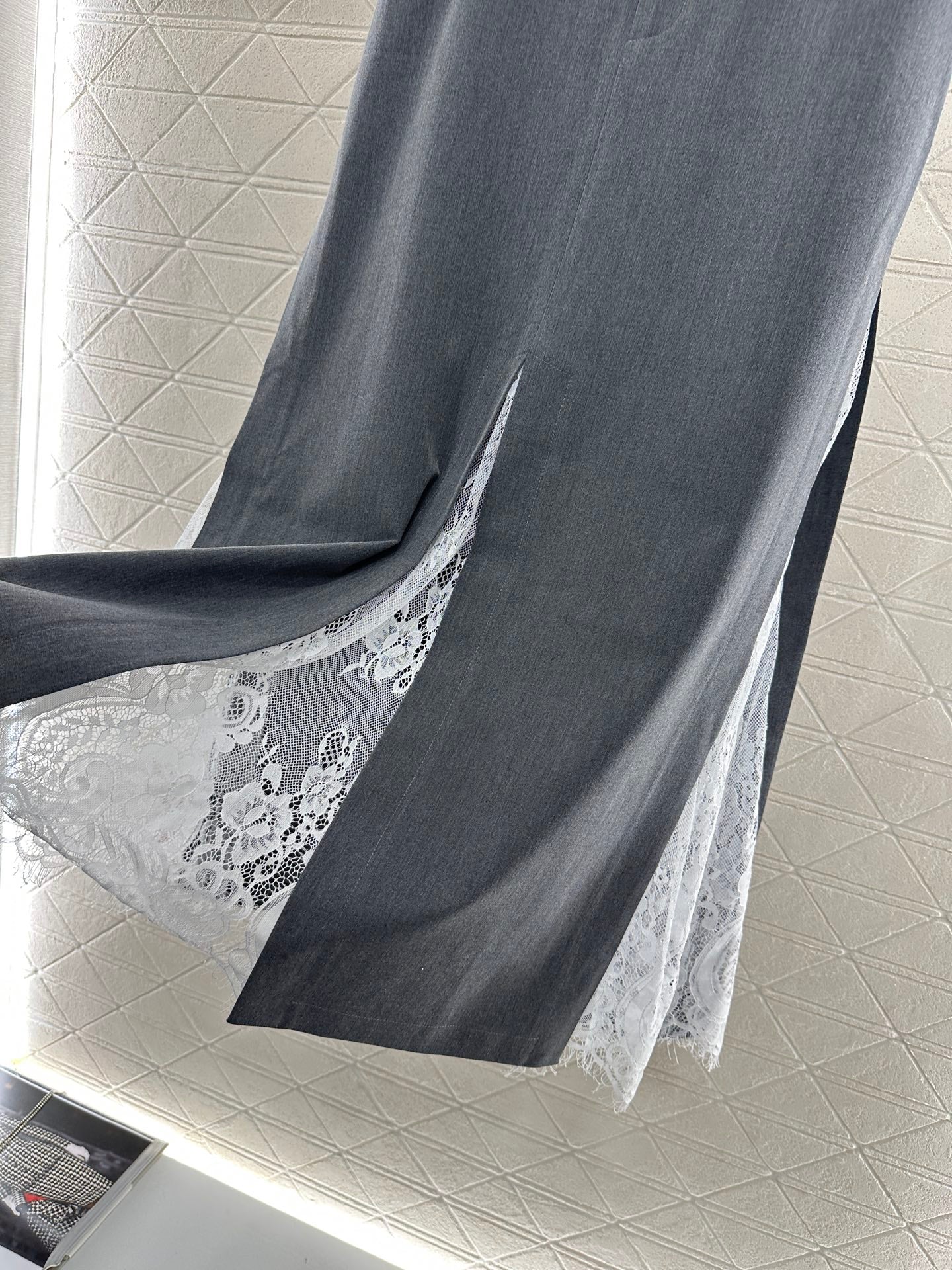 D 25 High-waisted lace paneled skirt