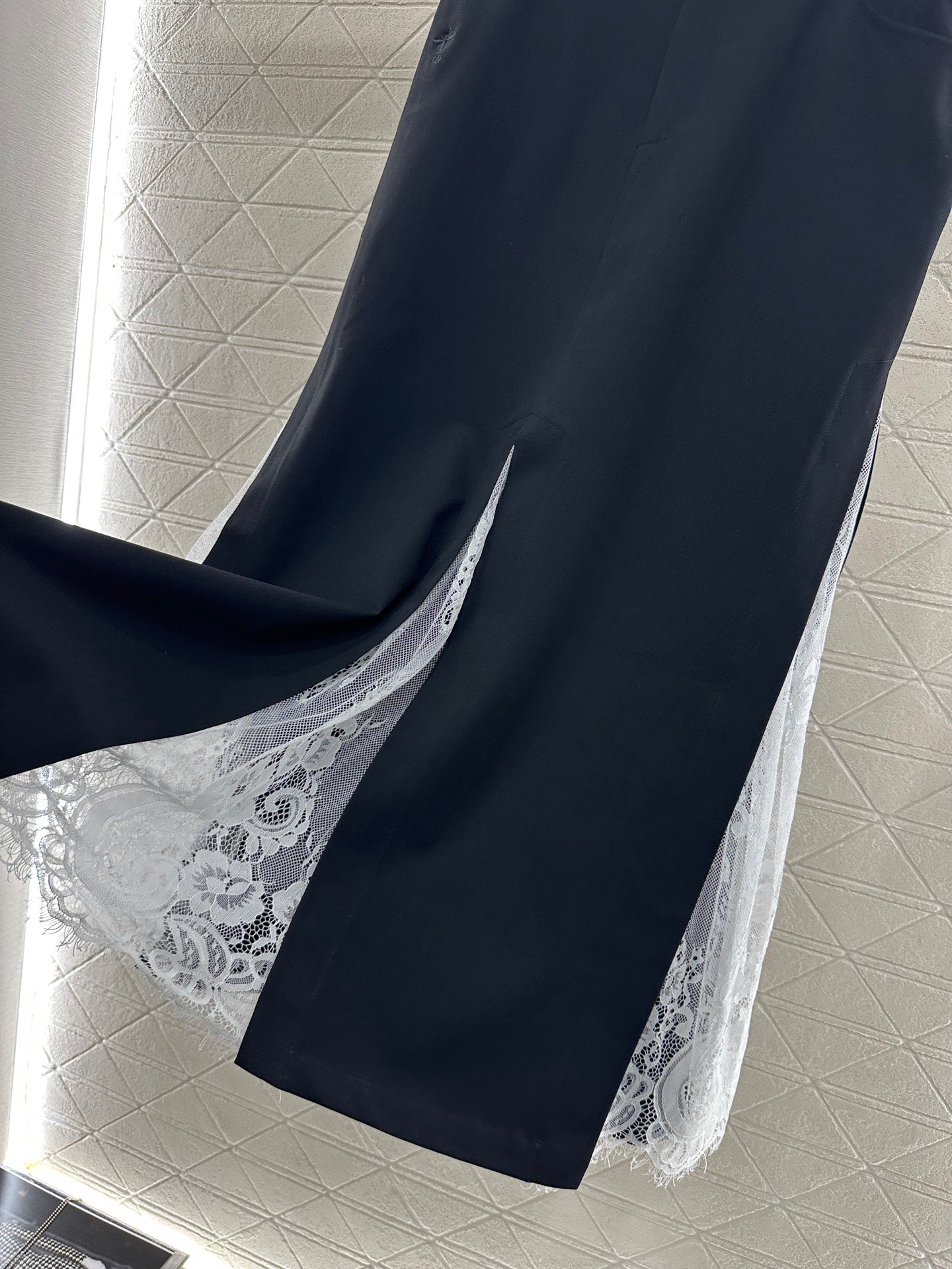 D 25 High-waisted lace paneled skirt