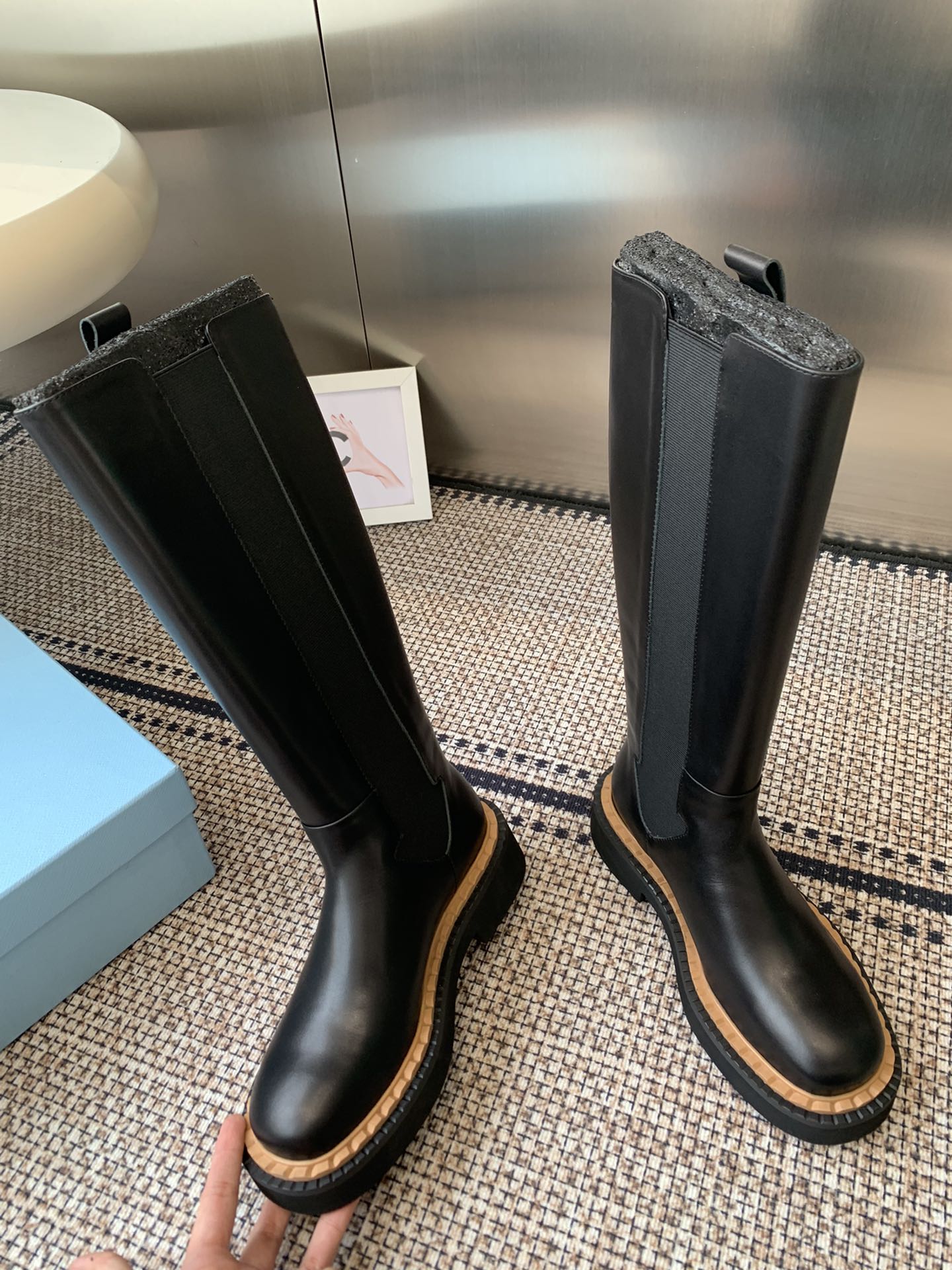Pra 25fw Classic glossy black triangle boots
