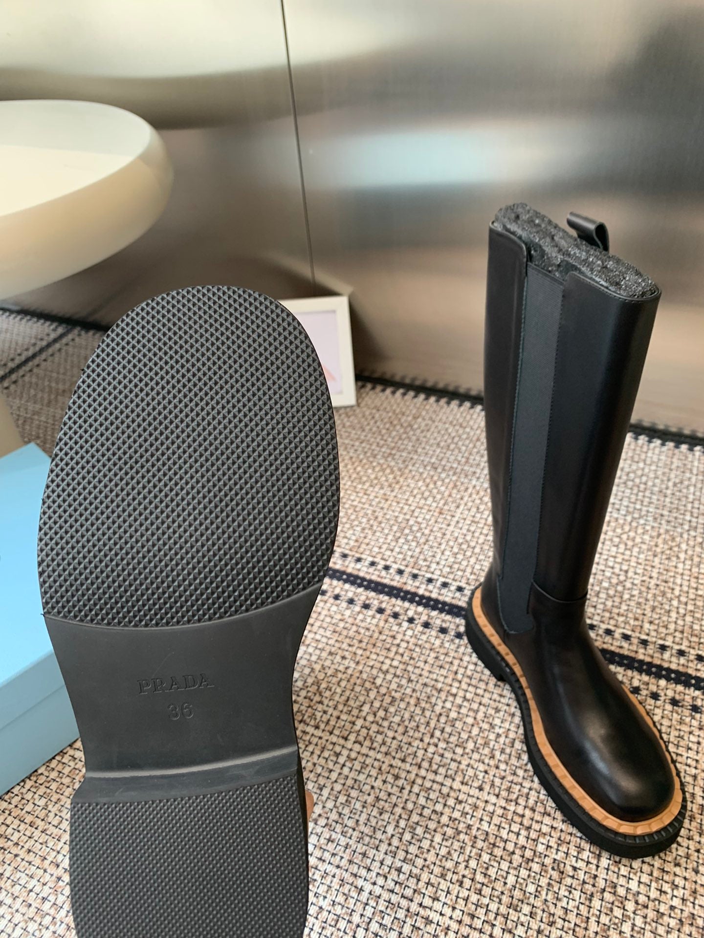 Pra 25fw Classic glossy black triangle boots
