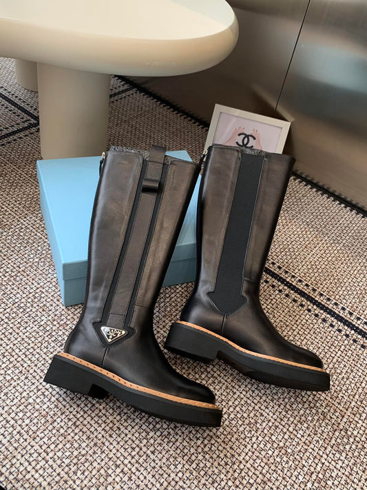 Pra 25fw Classic glossy black triangle boots