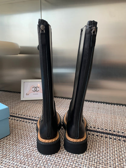 Pra 25fw Classic glossy black triangle boots