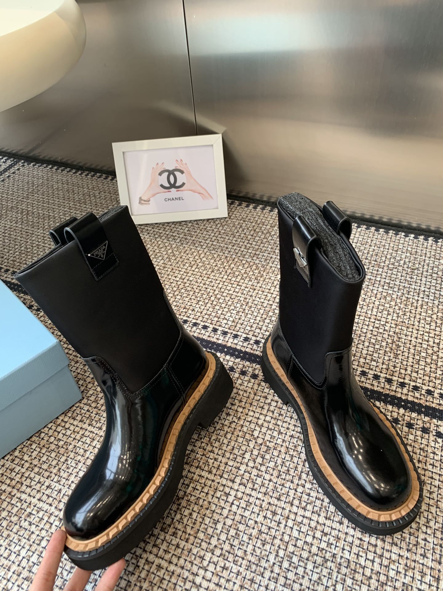 Pra 25fw Classic triangle-shaped ankle boots