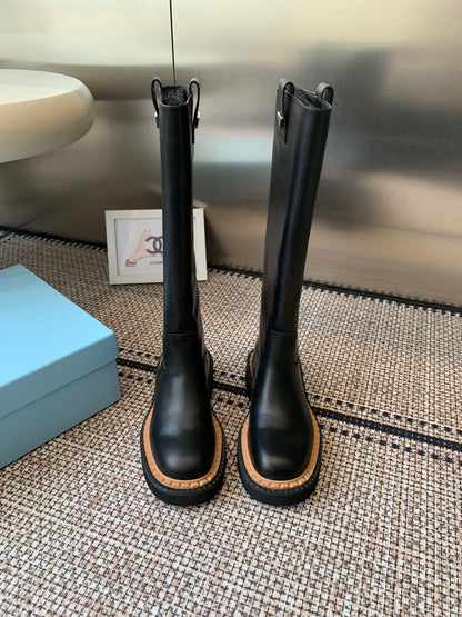Pra 25fw Classic triangle-studded boots