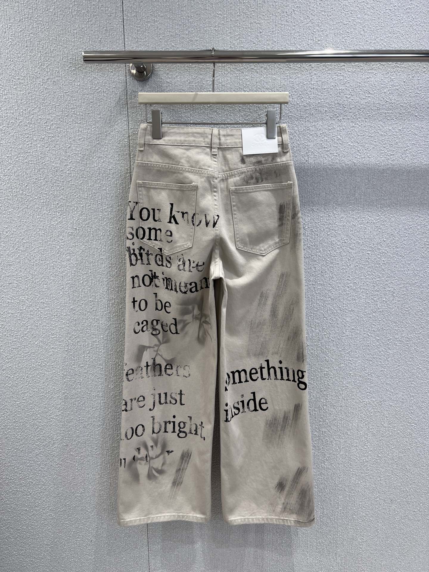 C 25fw Graffiti Lettering Straight-Leg Jeans