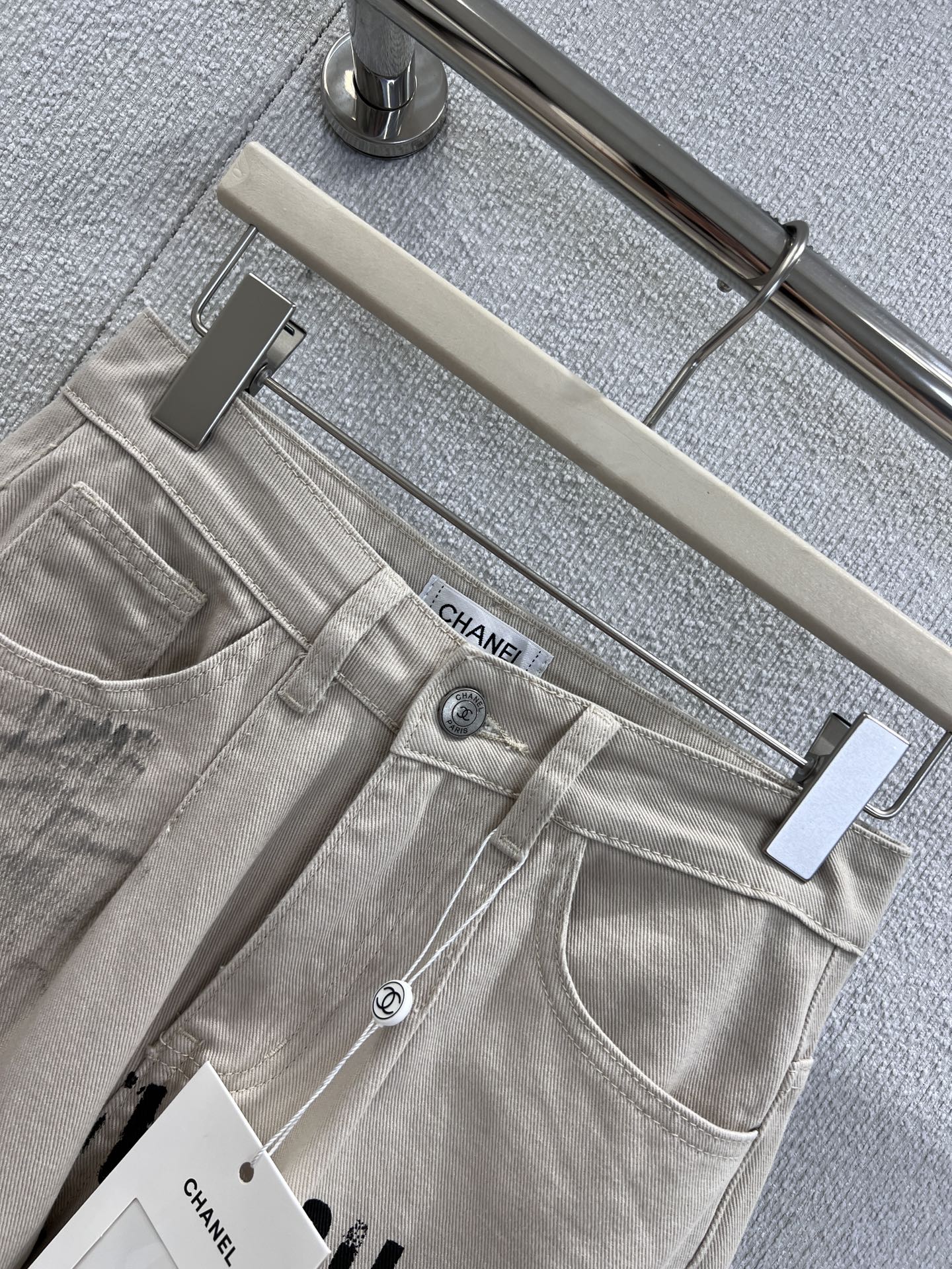 C 25fw Graffiti Lettering Straight-Leg Jeans