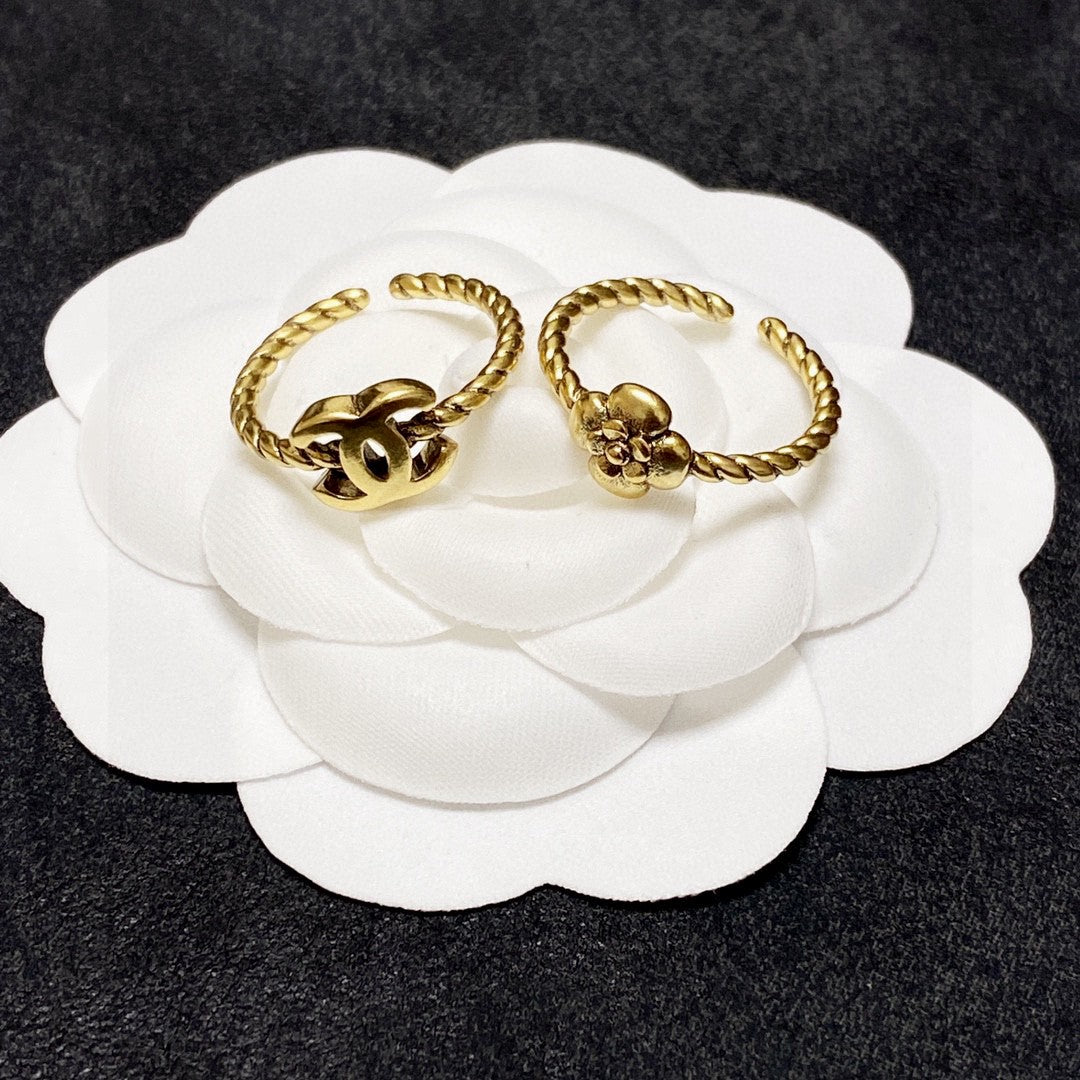 C 25 Simple logo + flower ring set