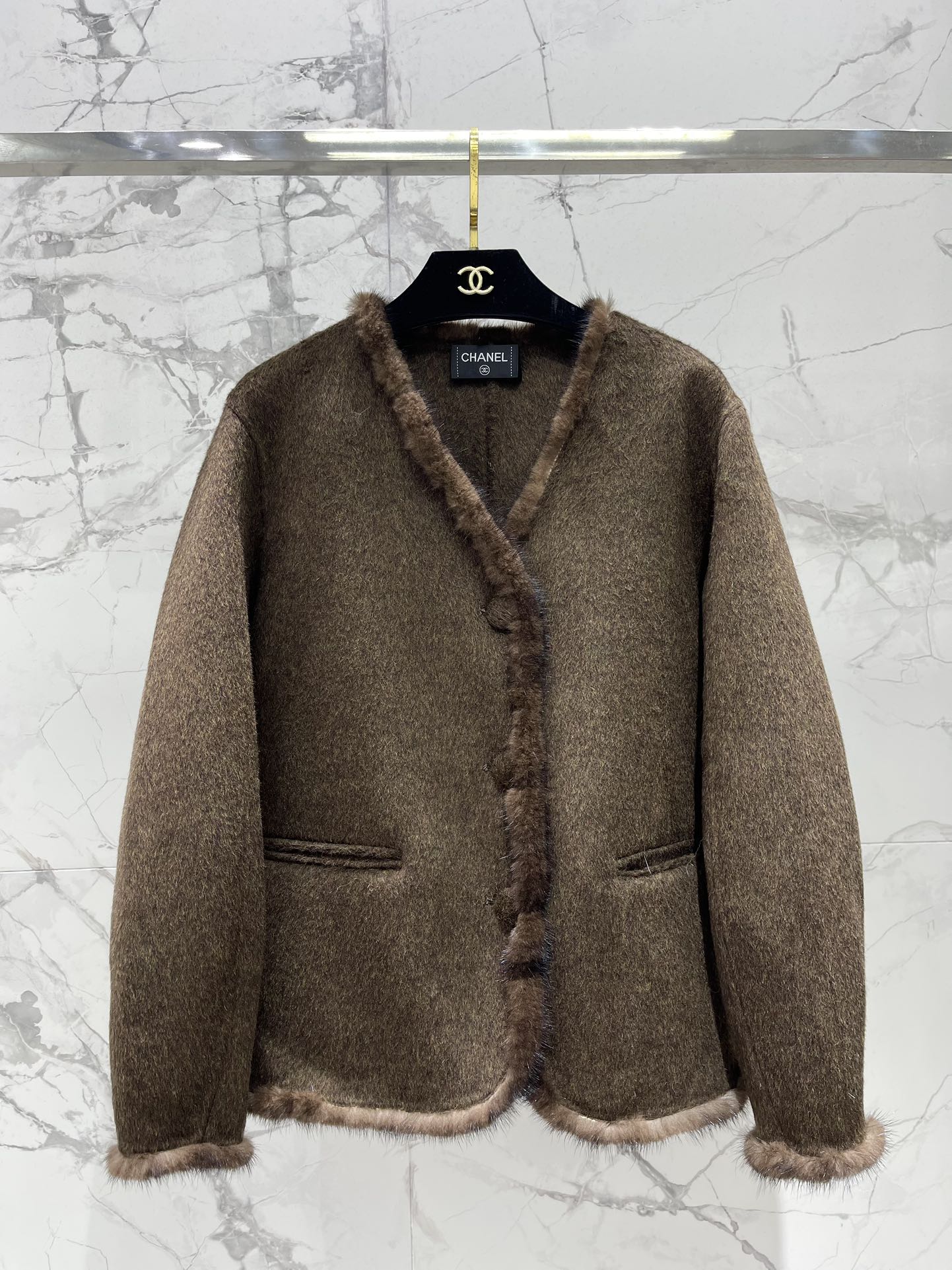 C 25fw camel hair mink coat
