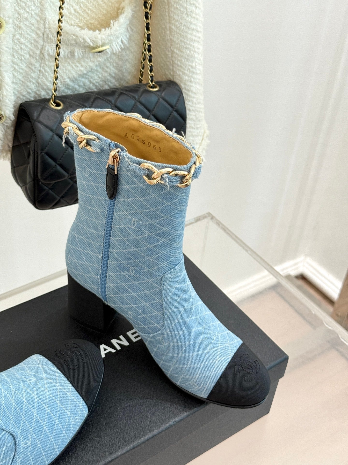 C 25Bfw Runway Style Diamond Chain High Heel Ankle Boots (DARK BLUE/BLUE)