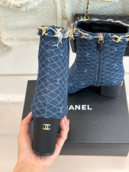 C 25Bfw Runway Style Diamond Chain High Heel Ankle Boots (DARK BLUE/BLUE)