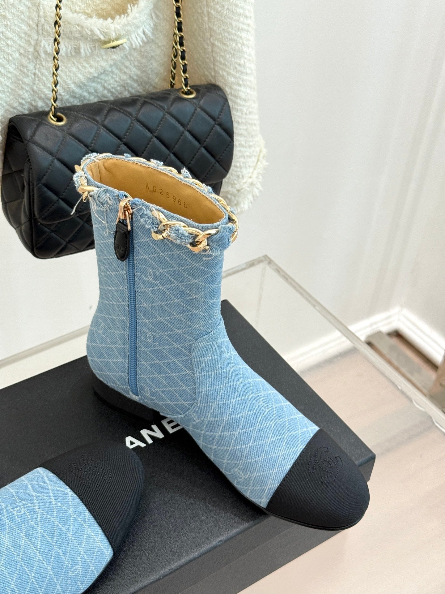 C 25Bfw Runway Style Diamond Chain High Heel Ankle Boots