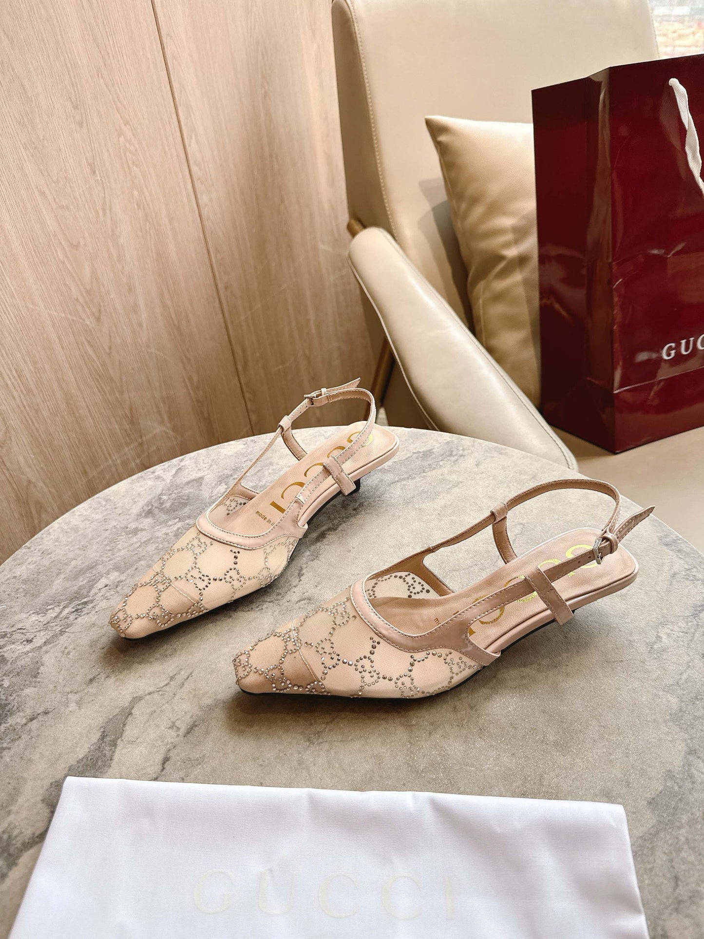 G 25 Mesh upper high heels