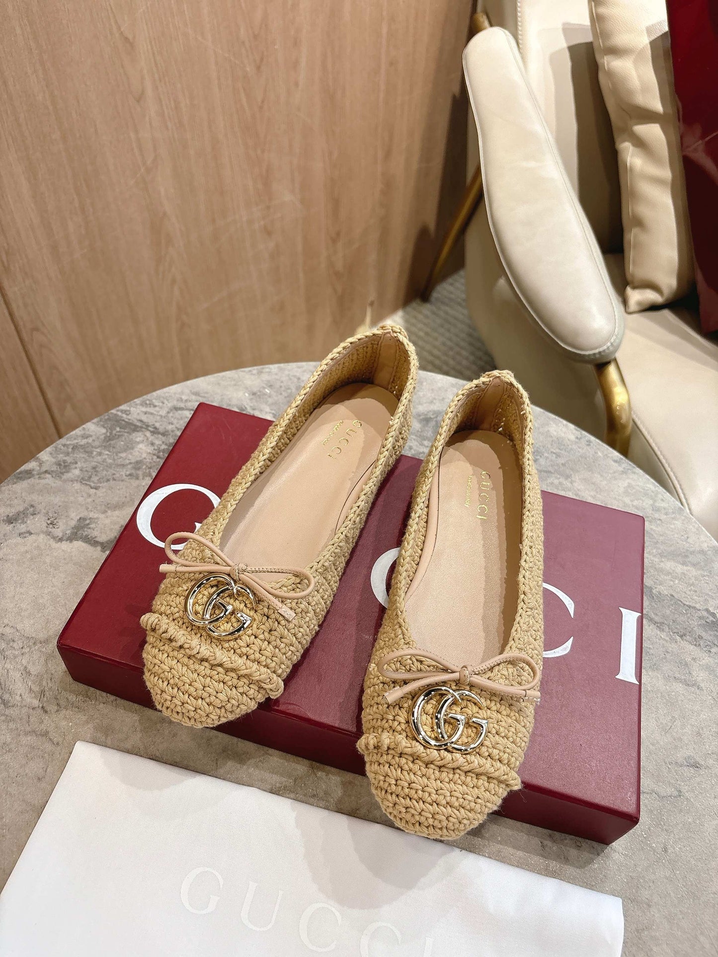 G 25 ballet flats
