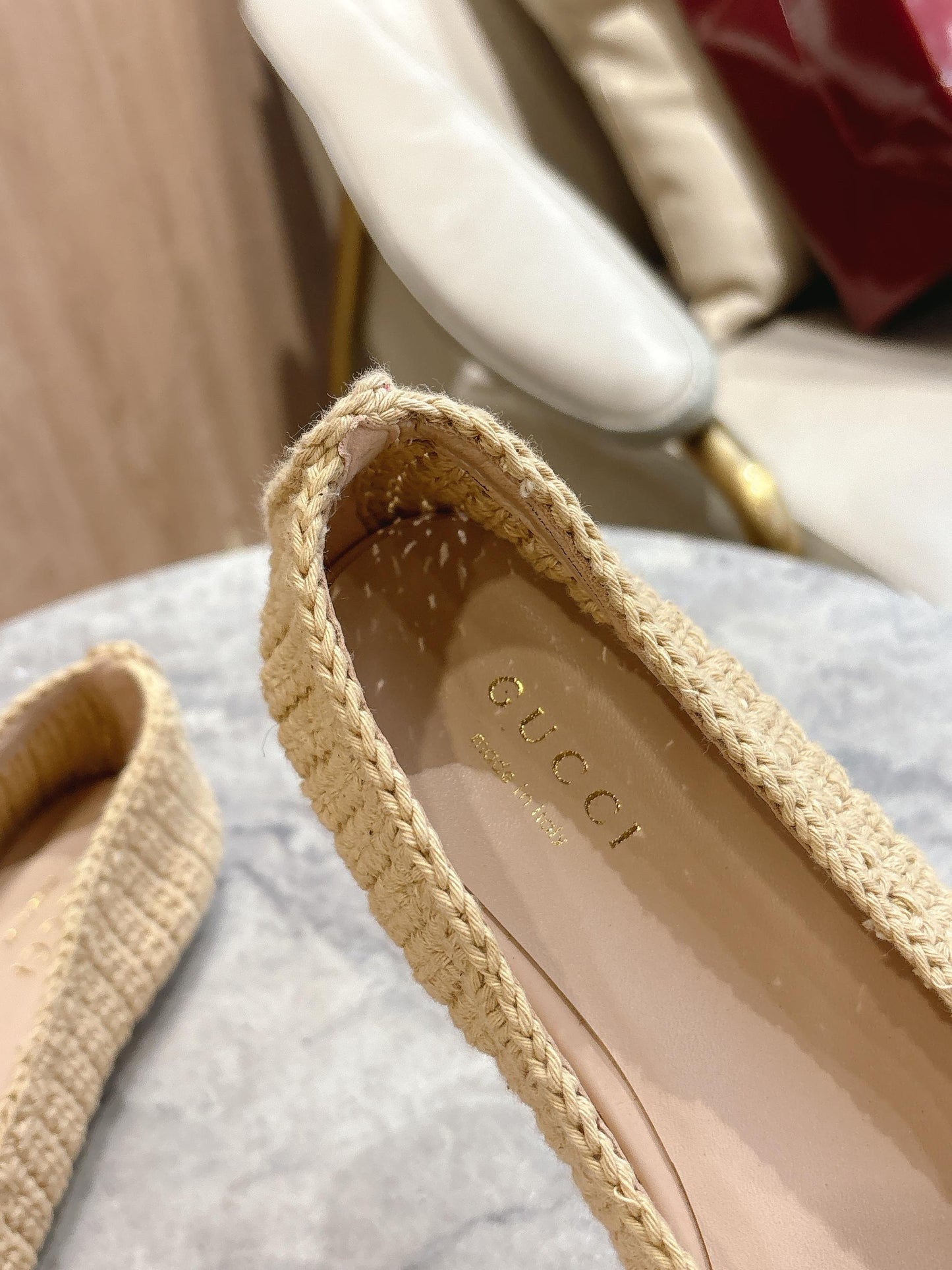 G 25 ballet flats