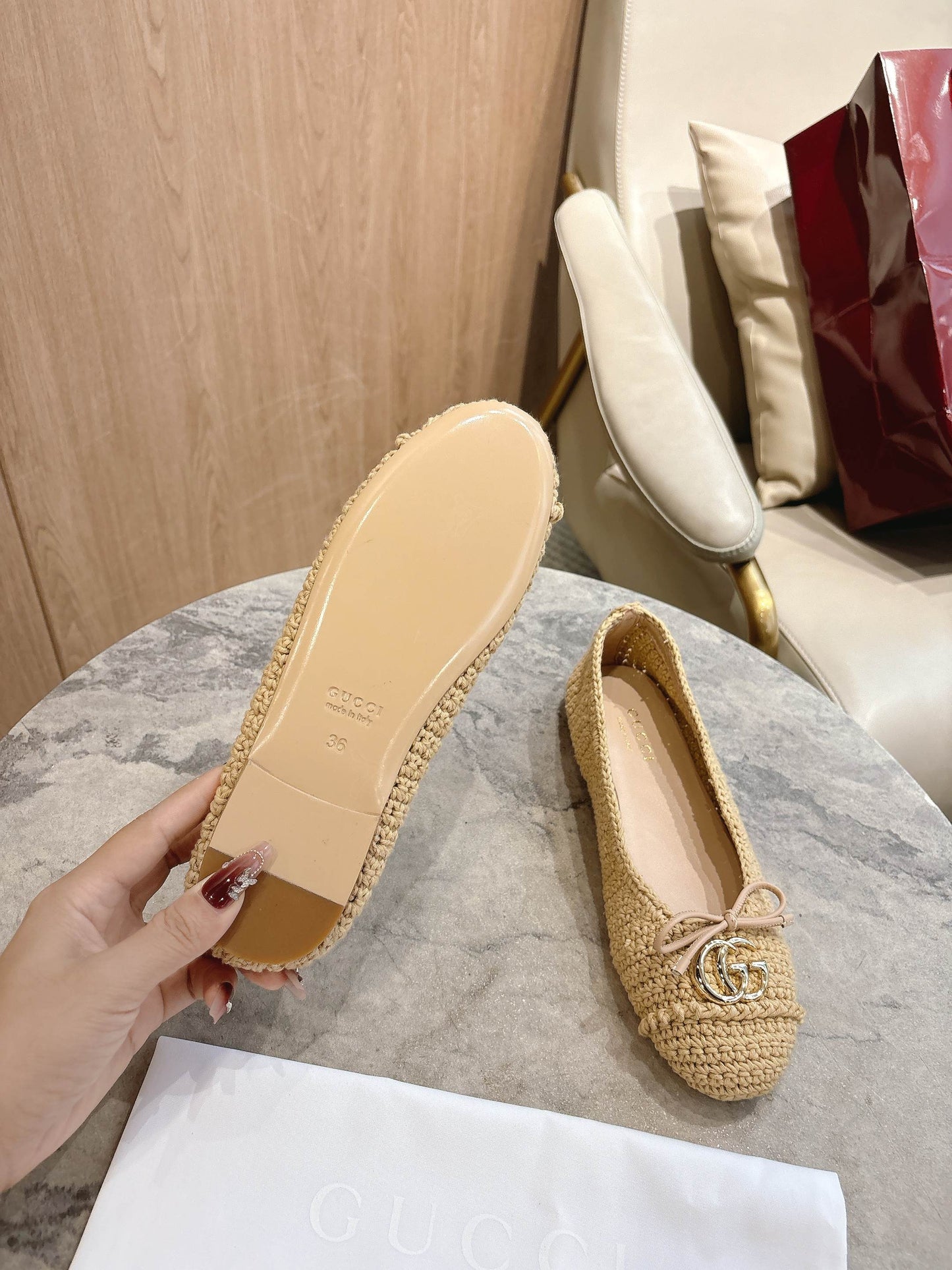 G 25 ballet flats