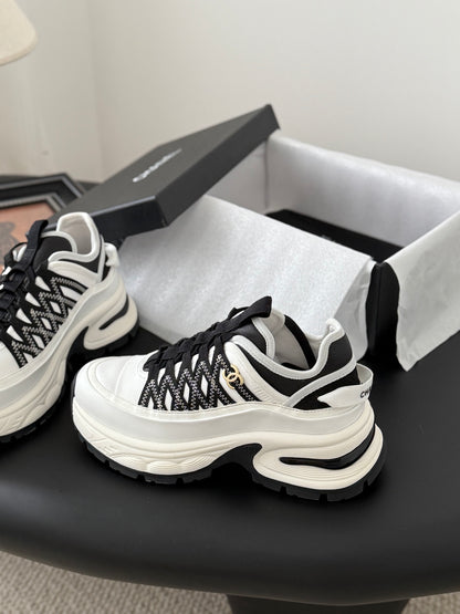 C 25 Thick-soled sports casual shoes