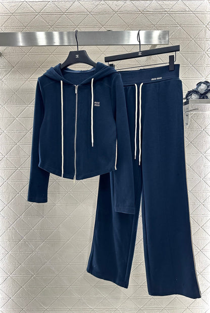 Mi 25 Hooded jacket and trousers set