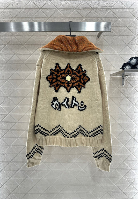 L 25 Large lapel zip-up sweater jacket