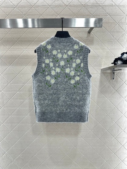 Di 25 3D Crochet Knitted Vest