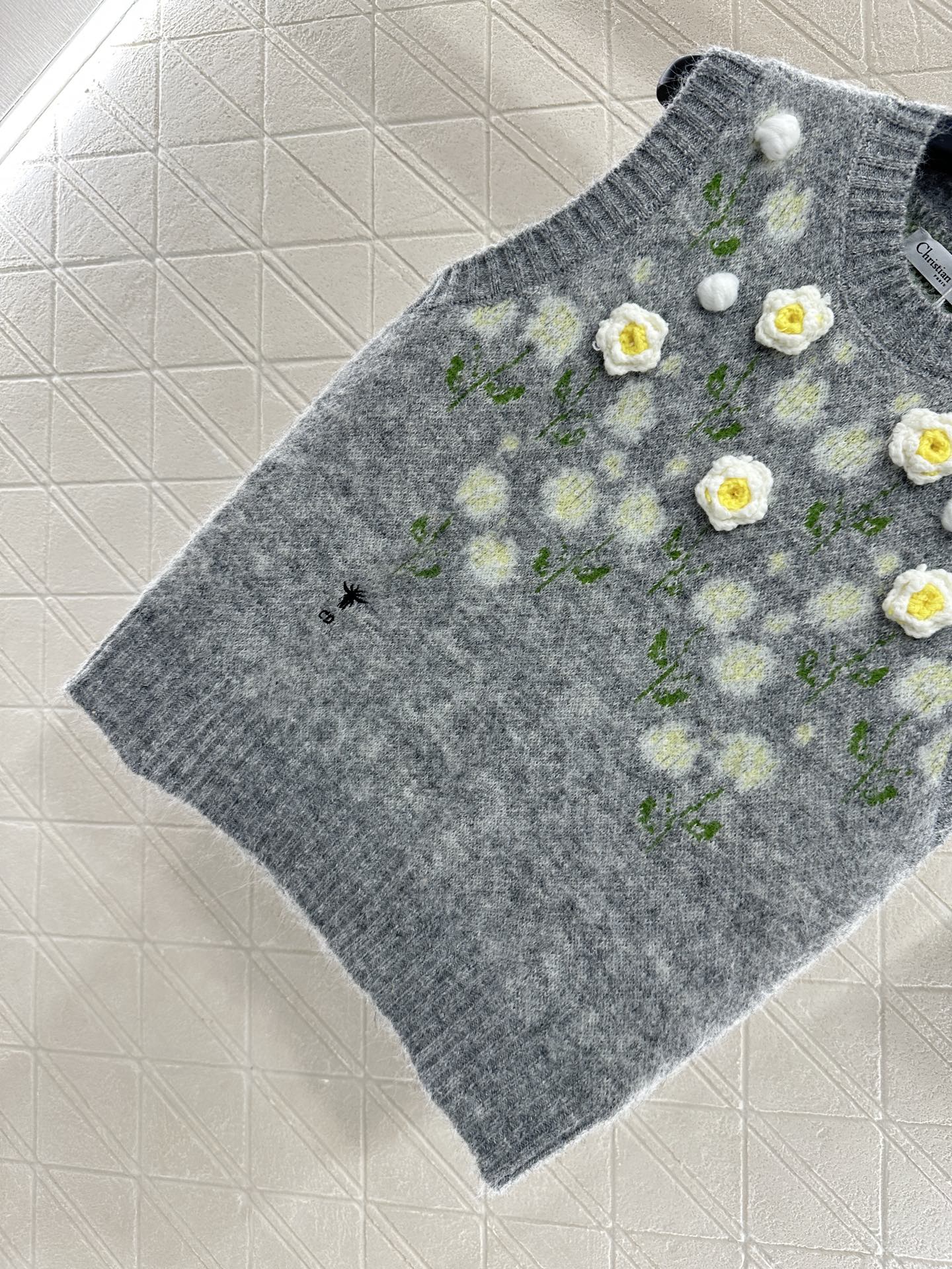 Di 25 3D Crochet Knitted Vest