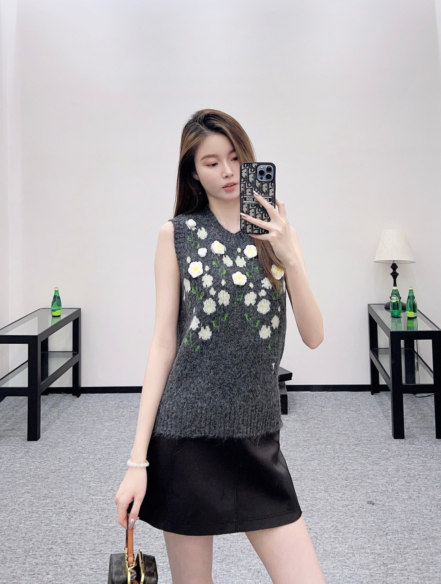 Di 25 3D Crochet Knitted Vest