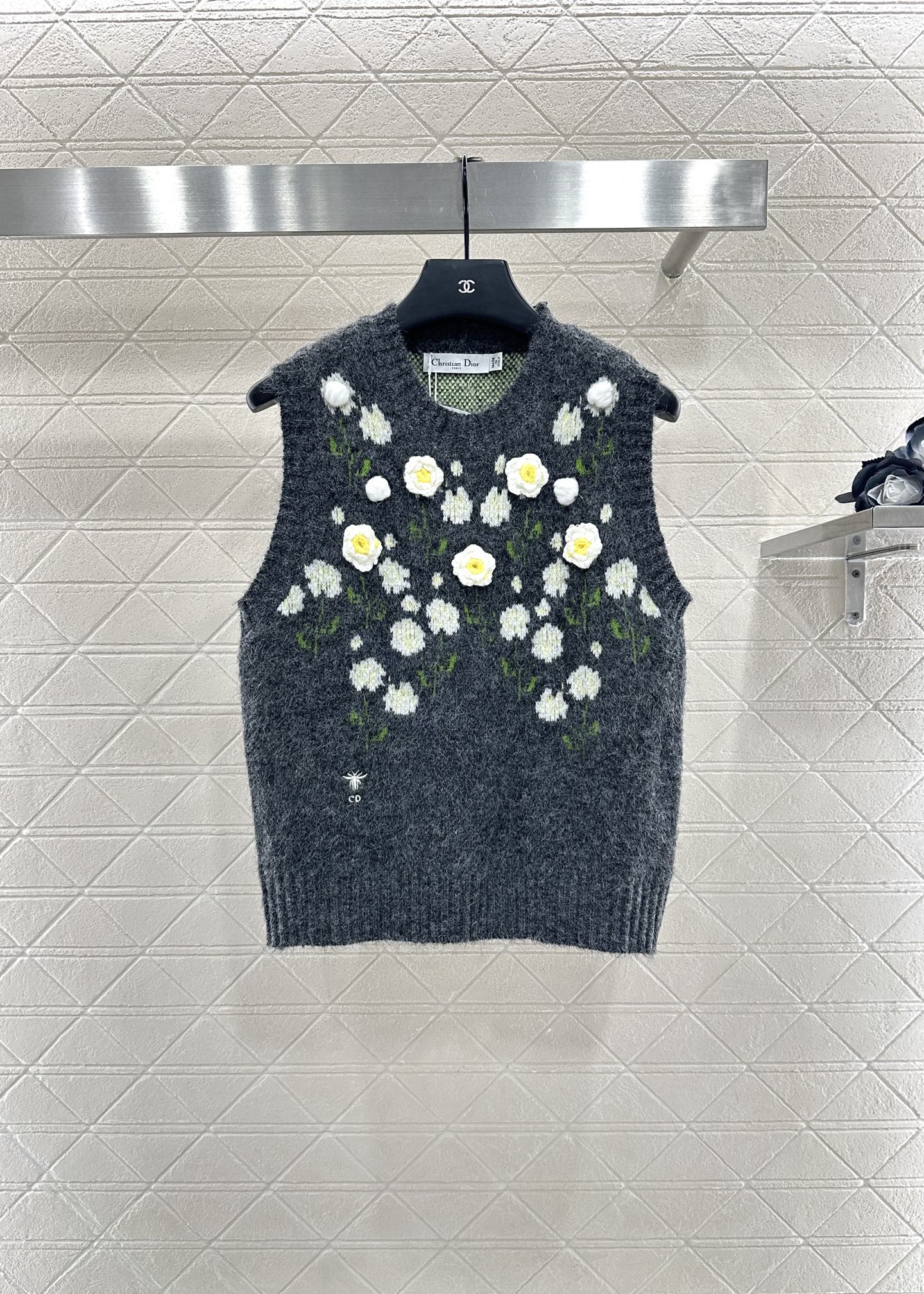 Di 25 3D Crochet Knitted Vest