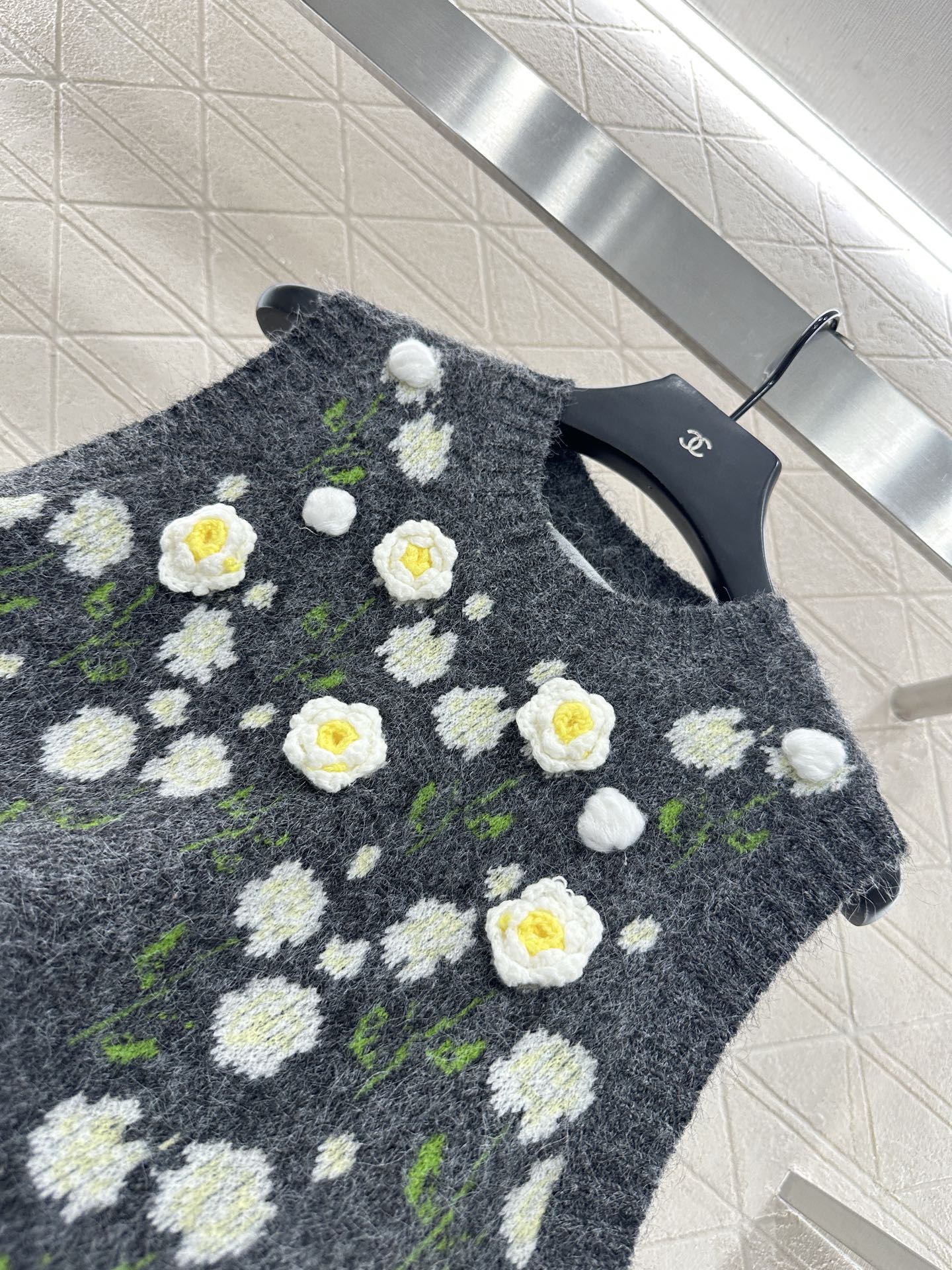 Di 25 3D Crochet Knitted Vest