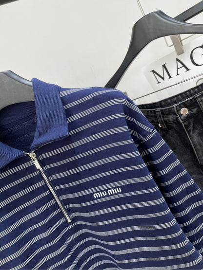 M 25 navy blue striped half-zip polo sweatshirt