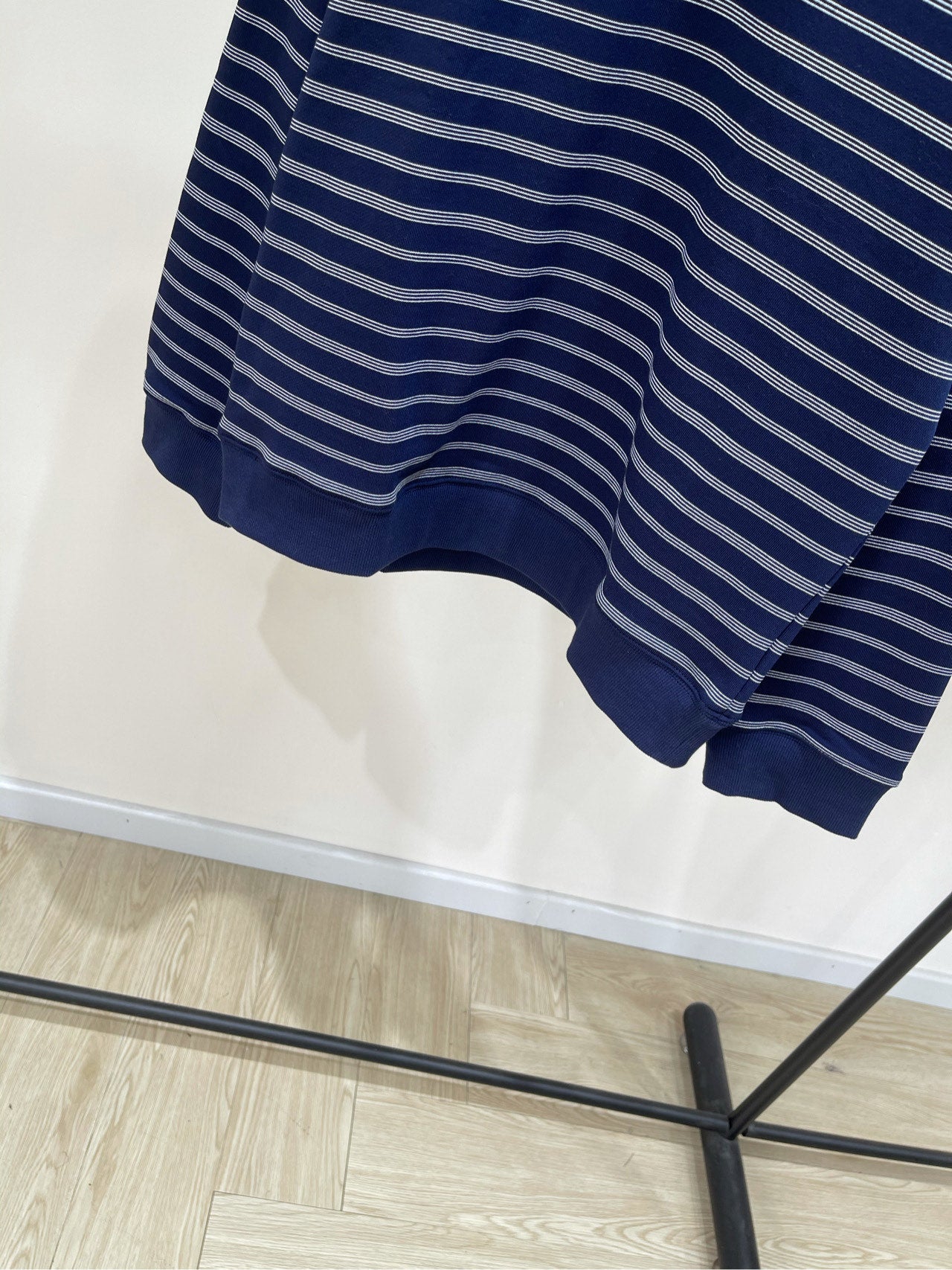 M 25 navy blue striped half-zip polo sweatshirt