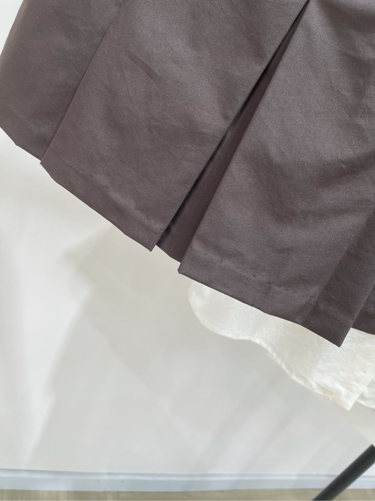 M 25 Cocoa Brown Belt Pleated Skirt