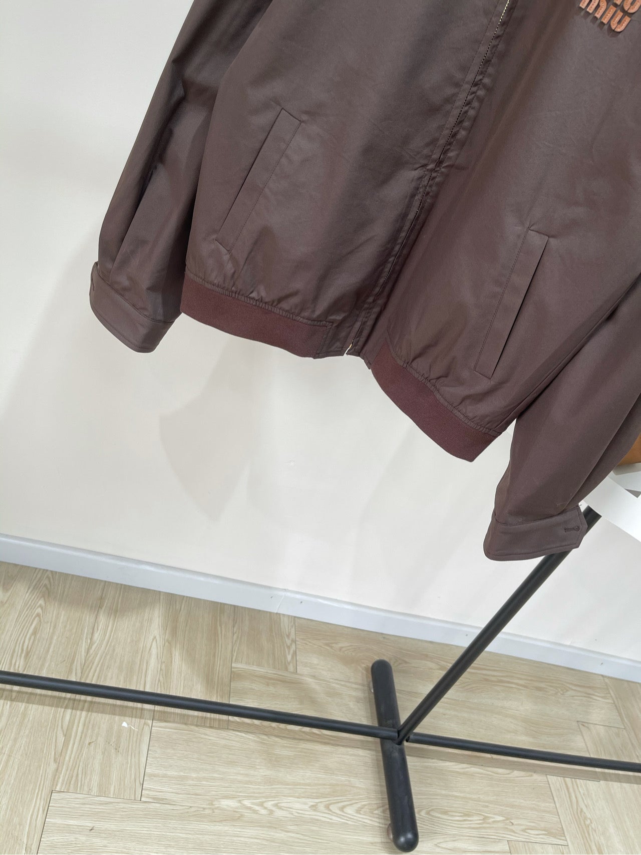 M 25 Cocoa Brown Leather Zip-Up Jacket