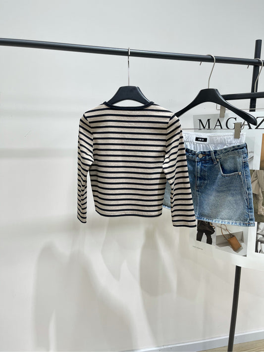 M 25 Beige and black striped round neck three-quarter sleeve top