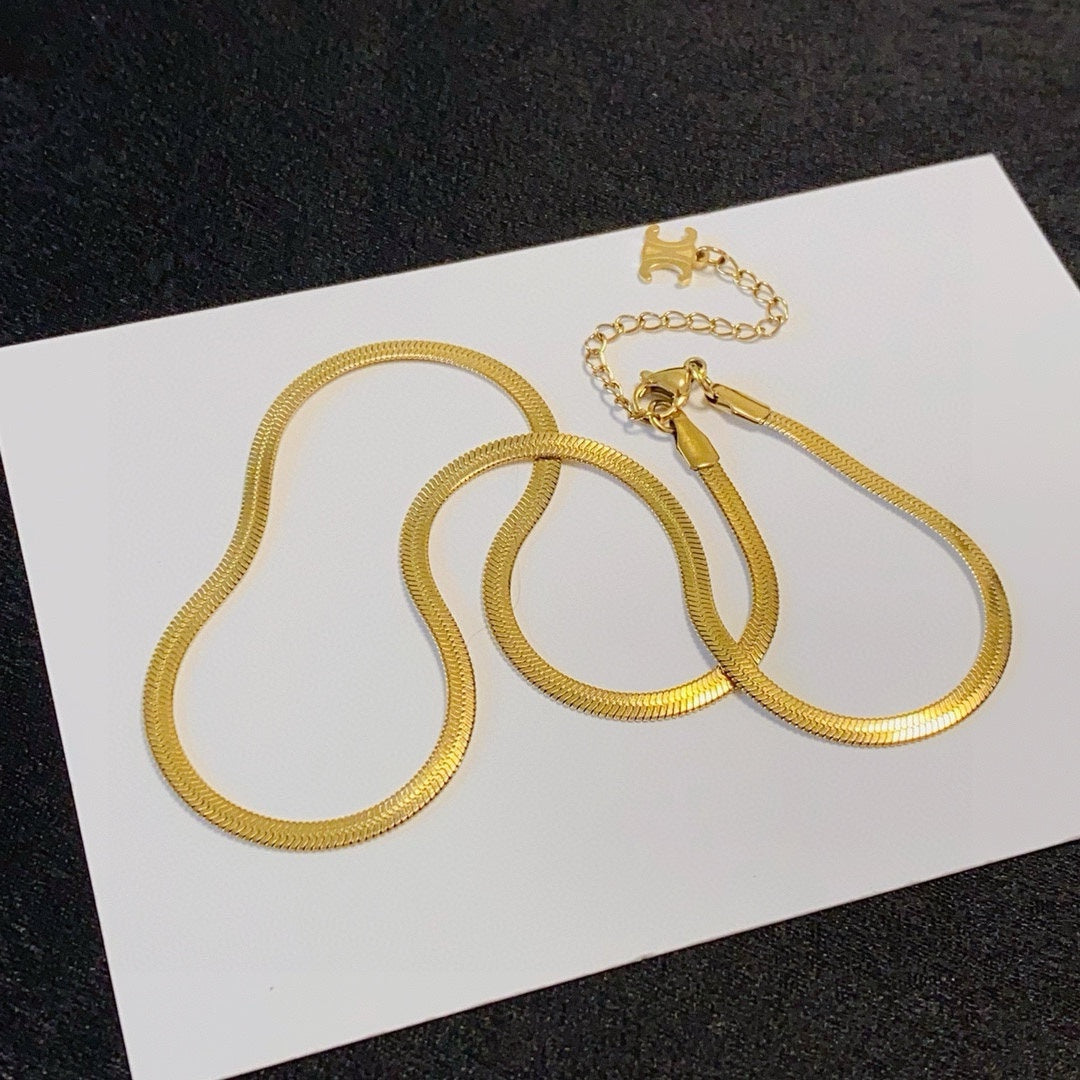 Ce 25 snake bone necklace