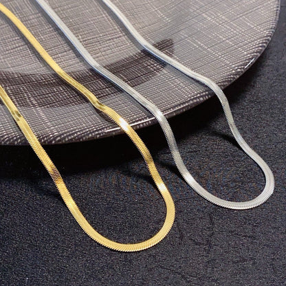 Ce 25 snake bone necklace